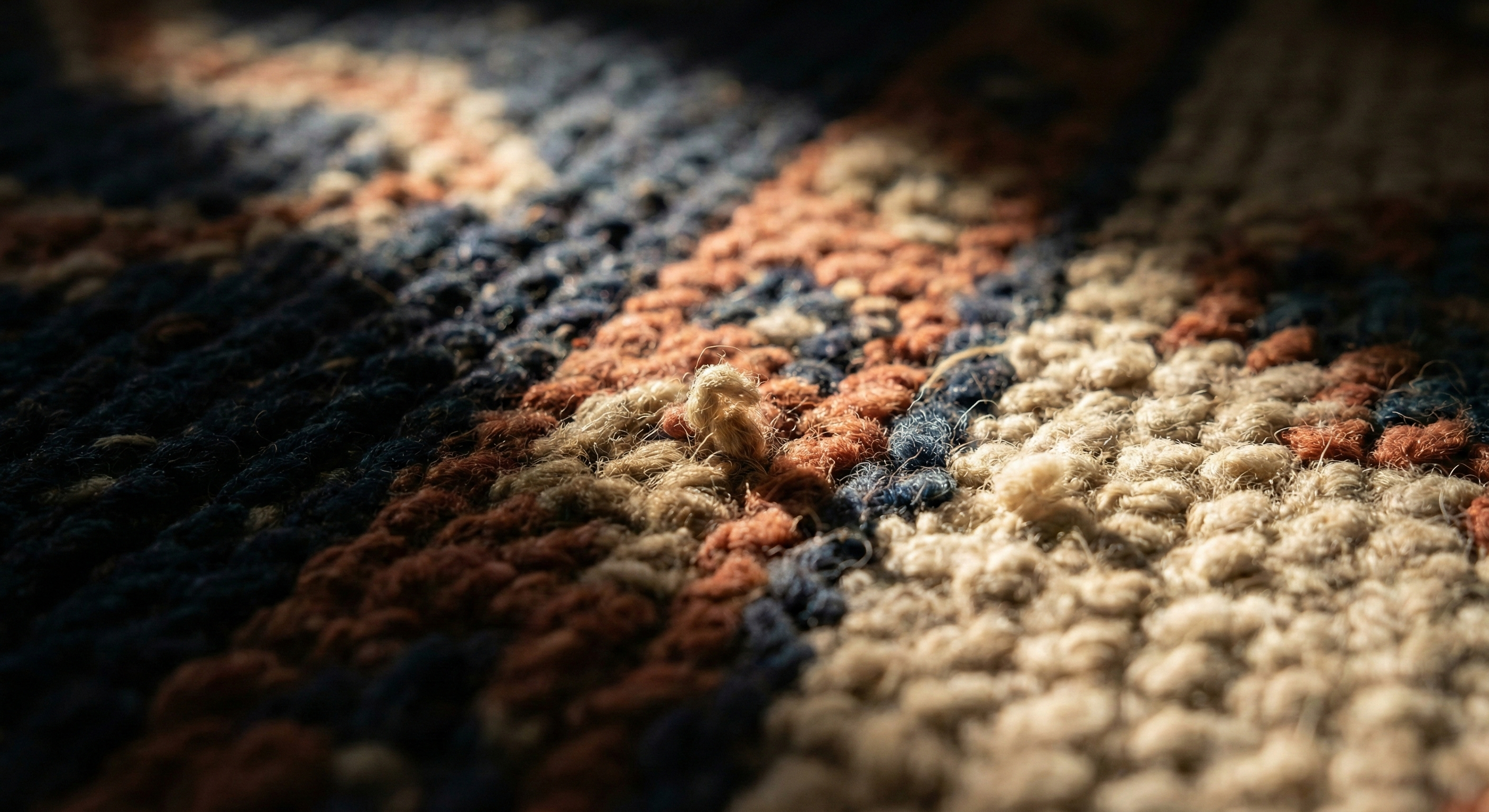 The Real Green Luxury: Handmade Rugs That Outlast Fast Interiors